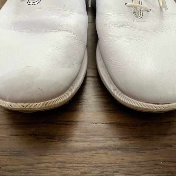 Nike Golf Shoes - Picture 10 of 10